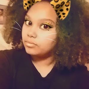 Meet your Posher, Rebecca